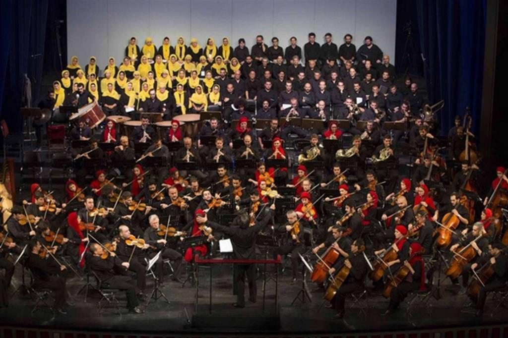 Muti dirige i musicisti iraniani dell’Orchestra di Teheran 