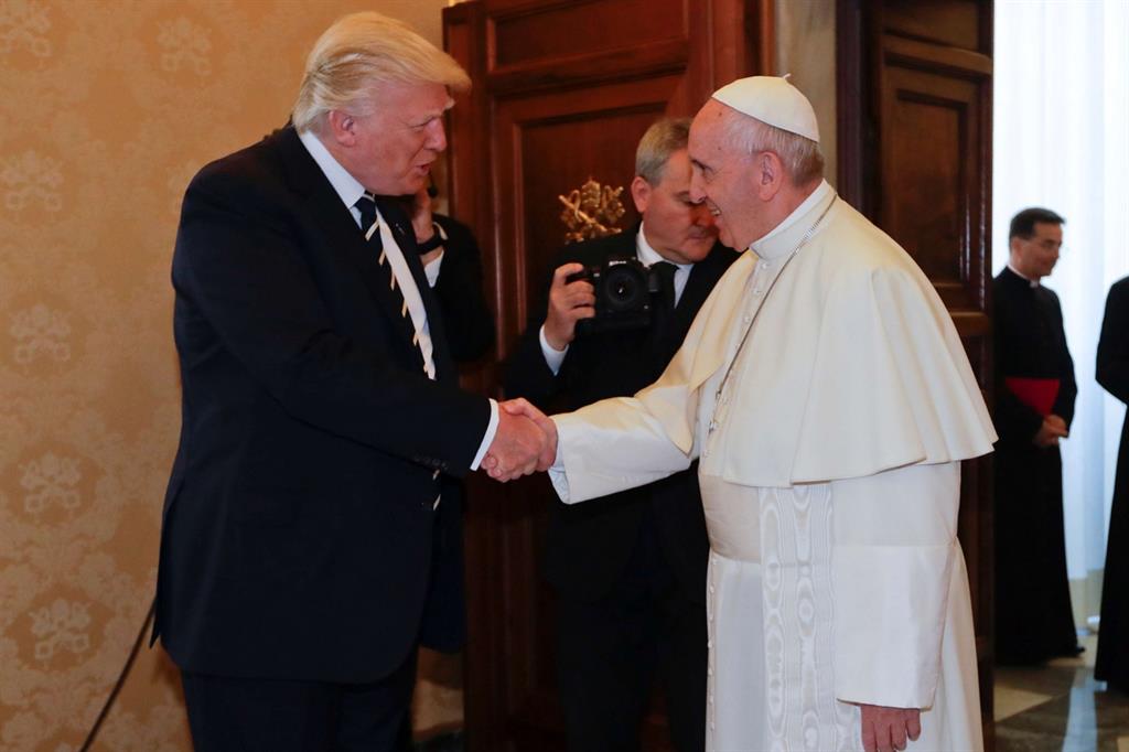 Dopo l'incontro con papa Francesco, Trump: «Determinato a perseguire la pace»