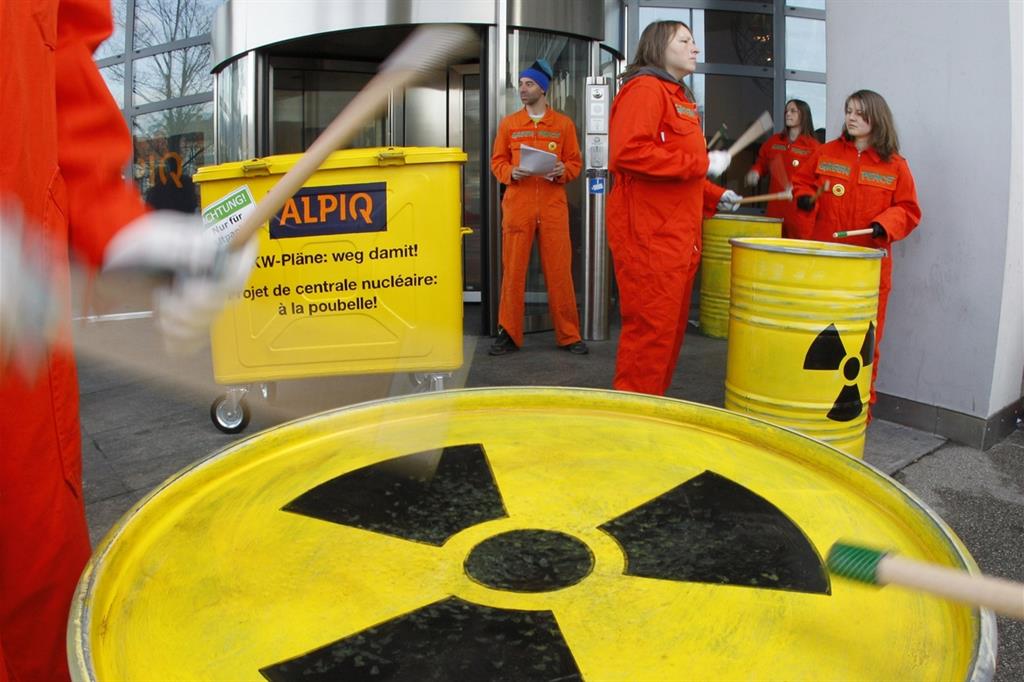 Una manifestazione contro il nucleare (foto di archivio Reuters)
