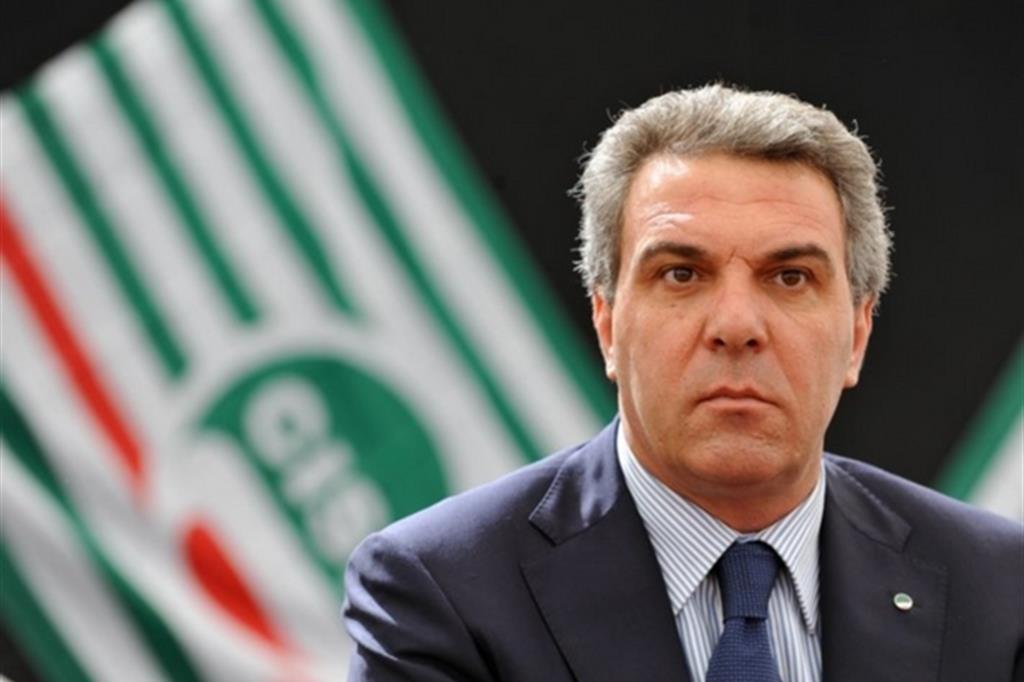Luigi Sbarra confermato segretario generale