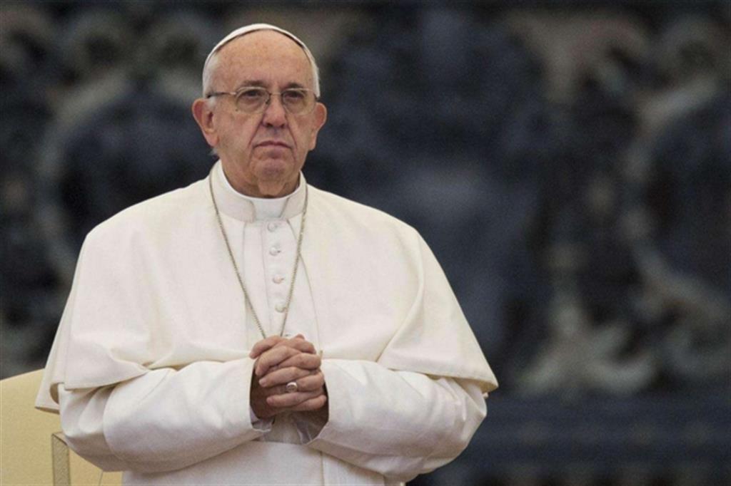 Il Papa: i migranti, sfida alla fede e all'amore dei credenti
