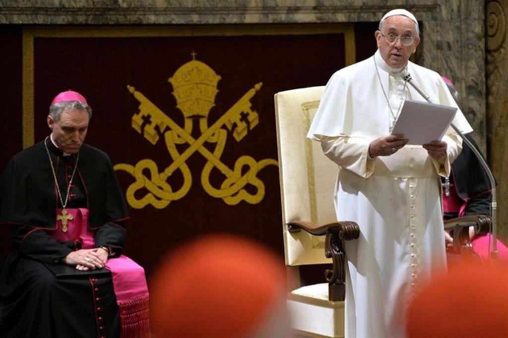 Il Papa: anche nella Curia traditori e approfittatori