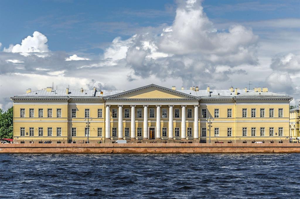 L’Accademia russa delle scienze (1783 1789) e la sezione del Teatro dell’Ermitage di Giacomo Quarenghi
