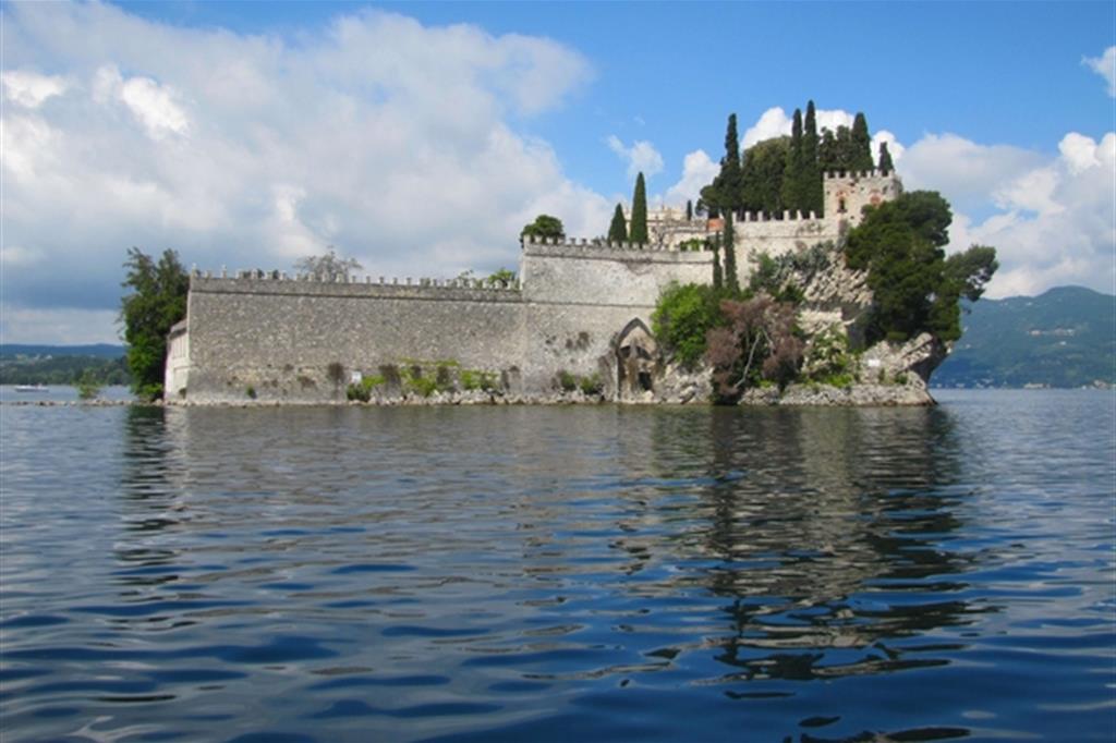 Il profilo dell’Isola di Garda (Le foto sono di Pietro Baldrighi)