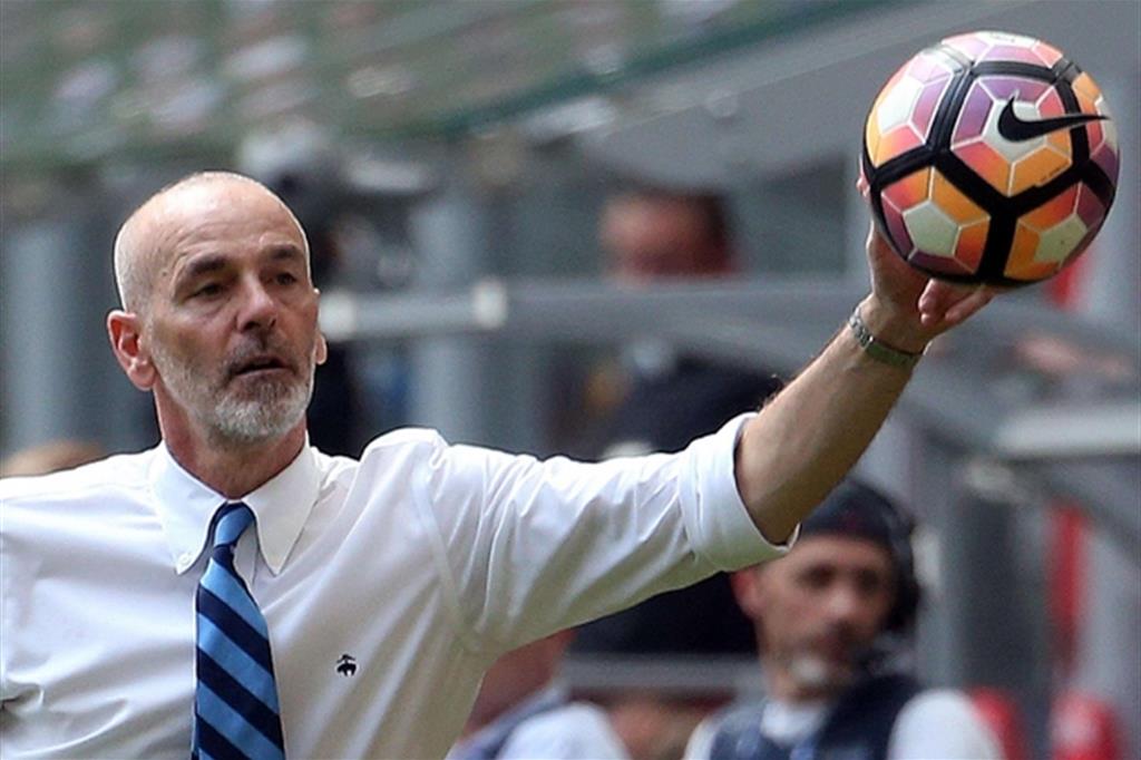 Esonerato. Stefano Pioli lascia l'Inter (Ansa)