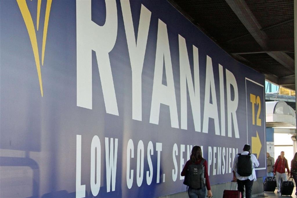 Voli cancellati, l'Enac non sanziona Ryanair: crisi risolta