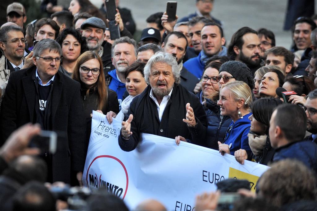 Beppe Grillo. Il movimento ha approvato il nuovo Codice di comportamento (Fotogramma)