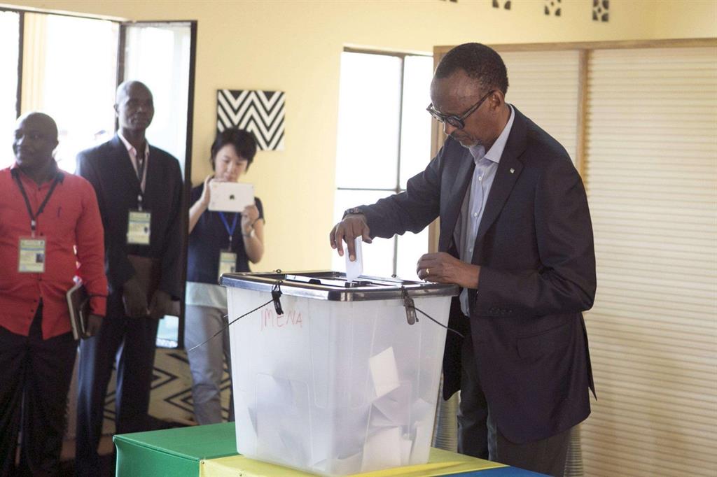 Kagame rieletto presidente per la terza volta
