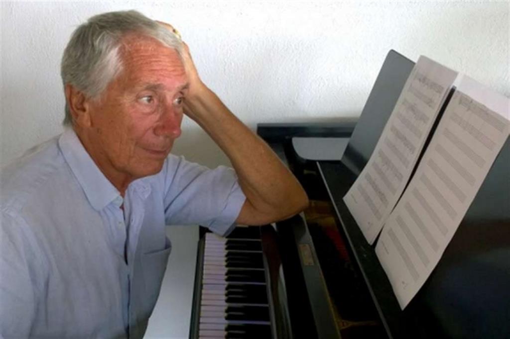 Dino Betti al pianoforte