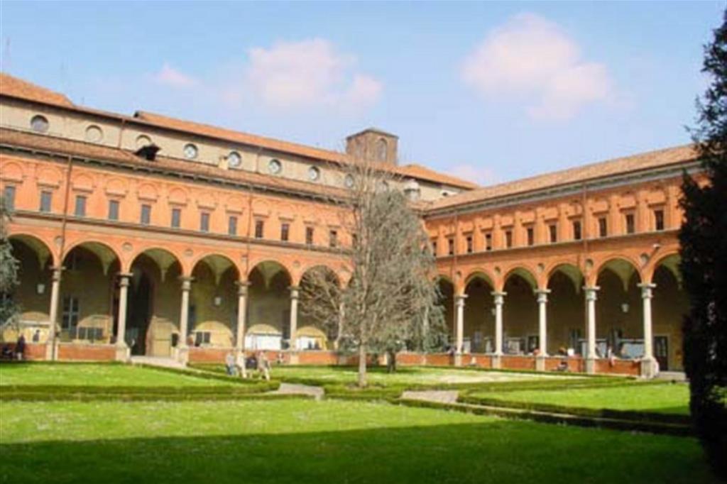 Un chiostro della sede milanese dell'Università Cattolica