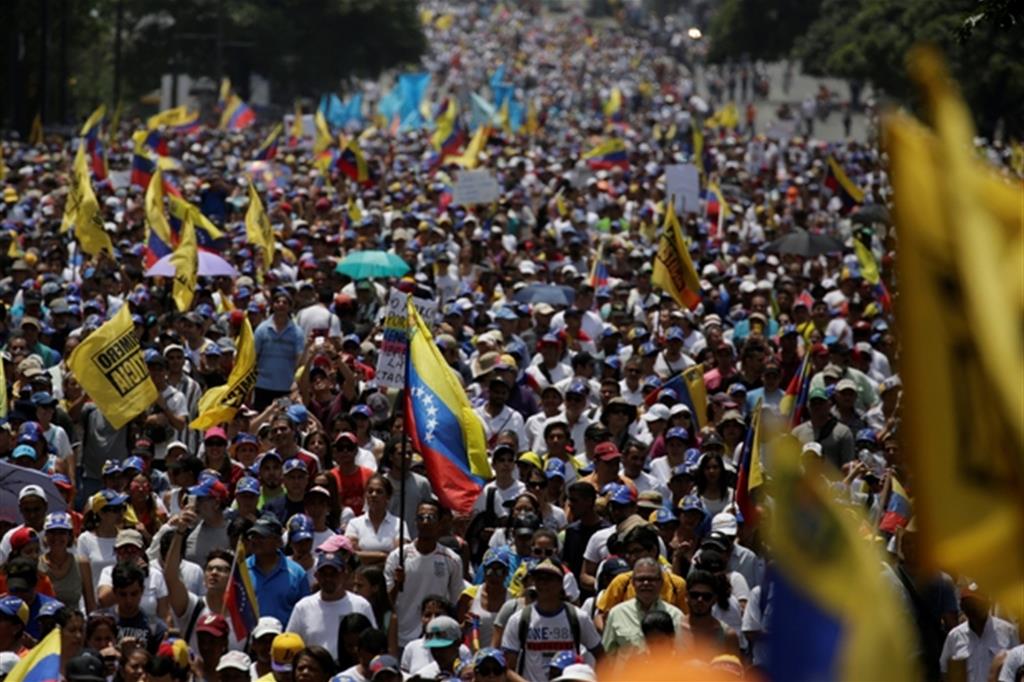 Venezuela, l'«uscita» è solo democratica