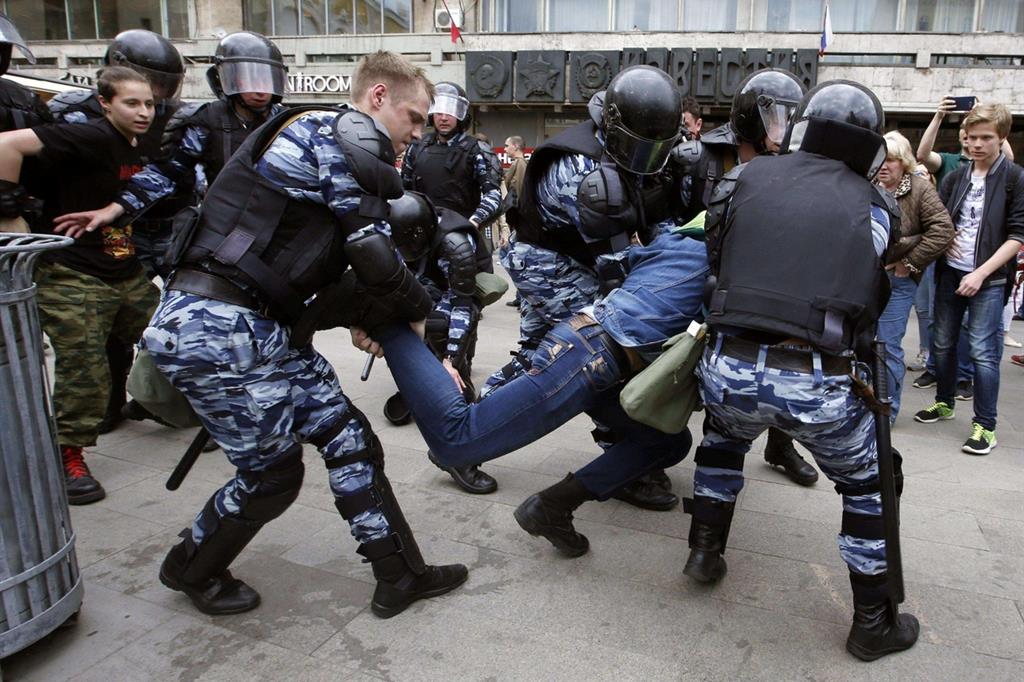 Gli arresti a Mosca (Ansa)