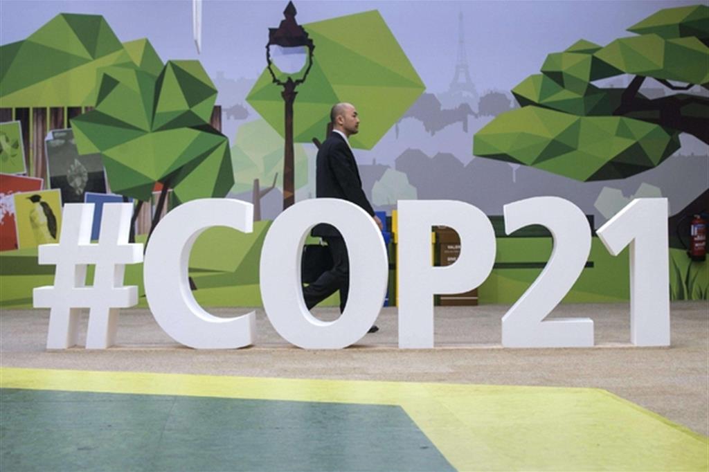 L'accordo sul clima, alla conferenza Cop21 di Parigi, è stato firmato nel dicembre del 2015 (Epa)