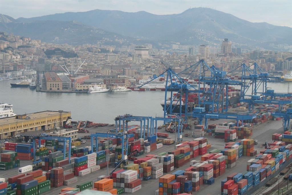 Il porto di Genova (Wikimedia Commons)
