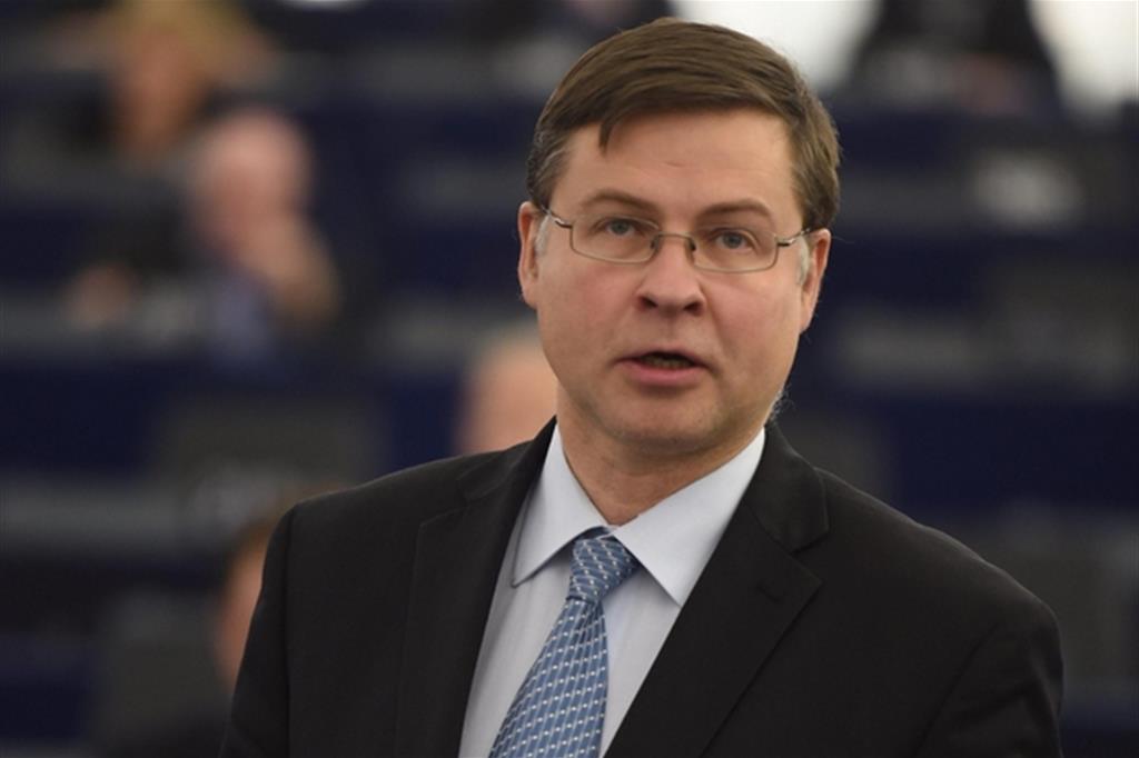 Valdis Dombrovskis, vicepresidente Commissione e responsabile per l'euro (Ansa)