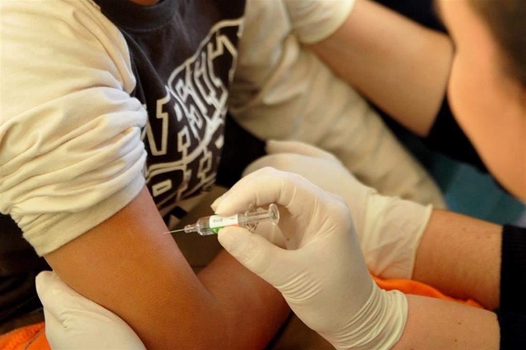 Al via l'obbligo di vaccini, per la scuola basterà l'autocertificazione
