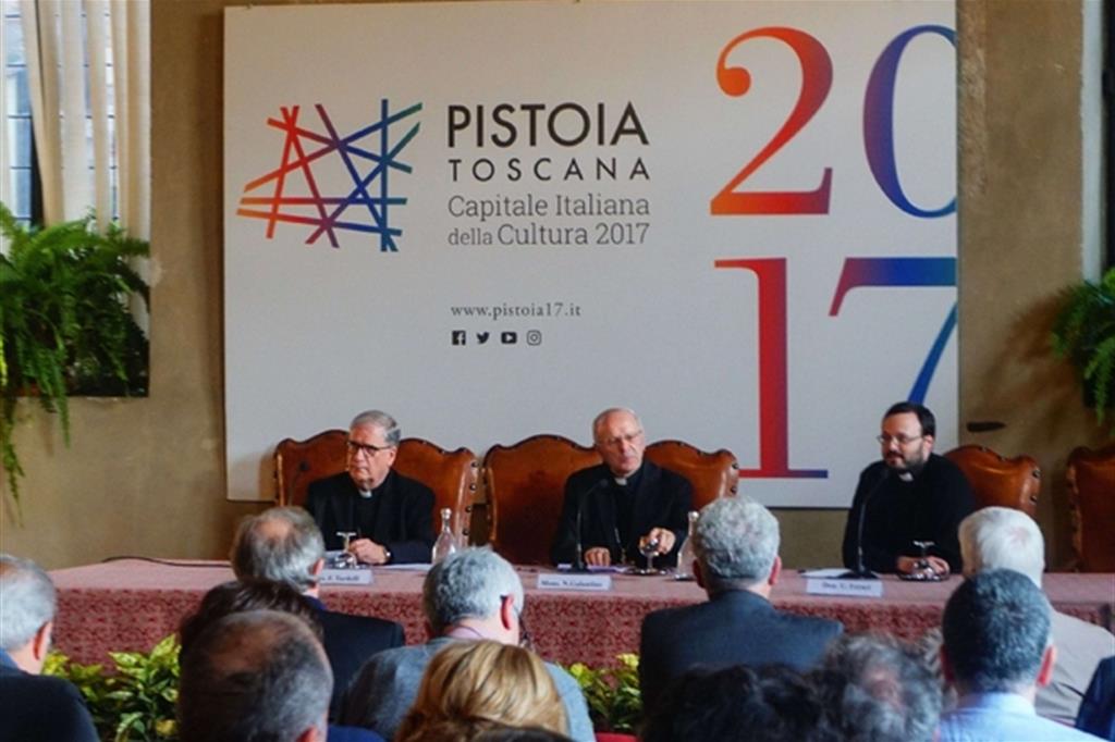 A Pistoia l'apertura con il vescovo Galantino della rassegna "I linguaggi del divino" (Siciliani)