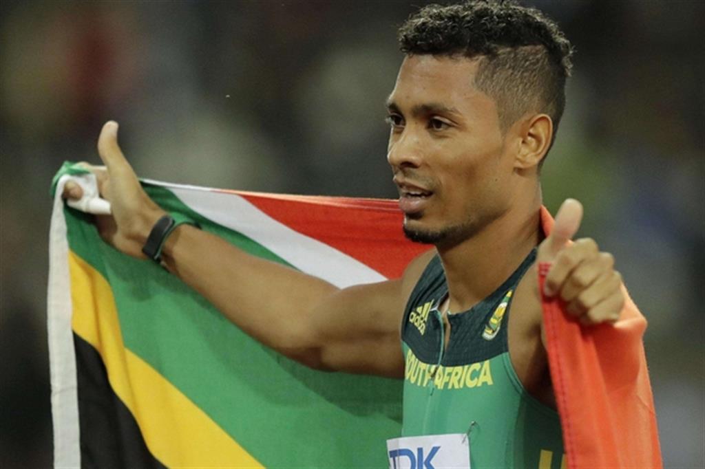 Il sudafricano Wayde Van Niekerk, 25 anni, oro nei 400 metri a Londra