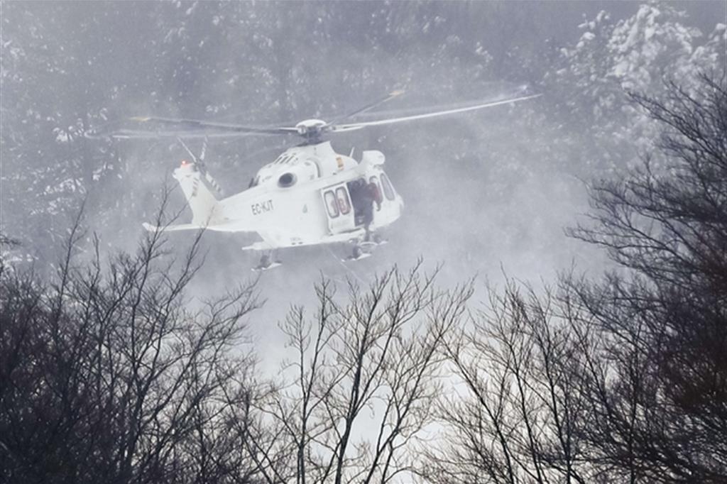 Caduto elicottero del 118 con sei persone a bordo. Chi sono le vittime