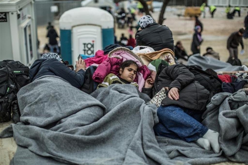 Ue deferisce Paesi dell'Est per aver rifiutato i profughi da Italia e Grecia
