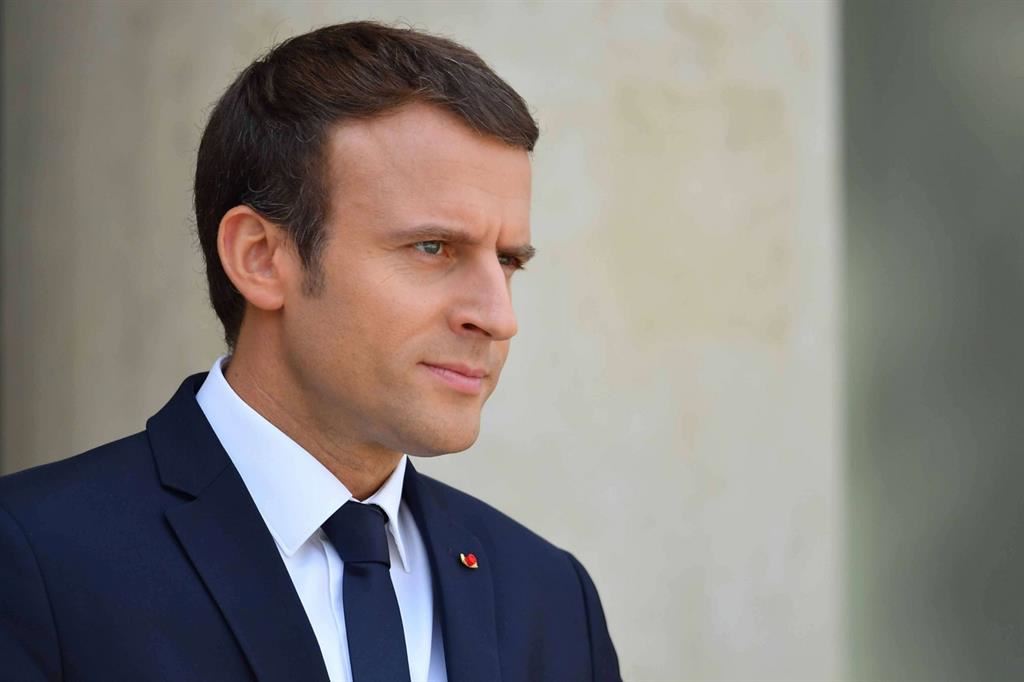 Bonapartista e giacobino, Macron gioca con il passato