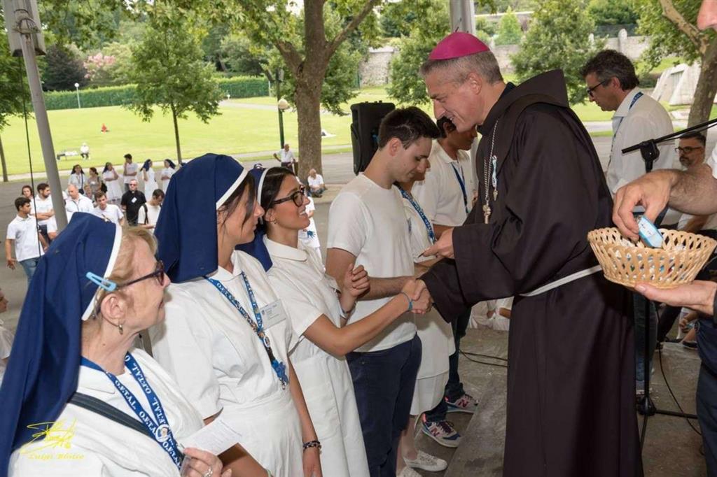 Il vescovo Vittorio Viola durante un pellegrinaggio a Lourdes (Radio Pnr)