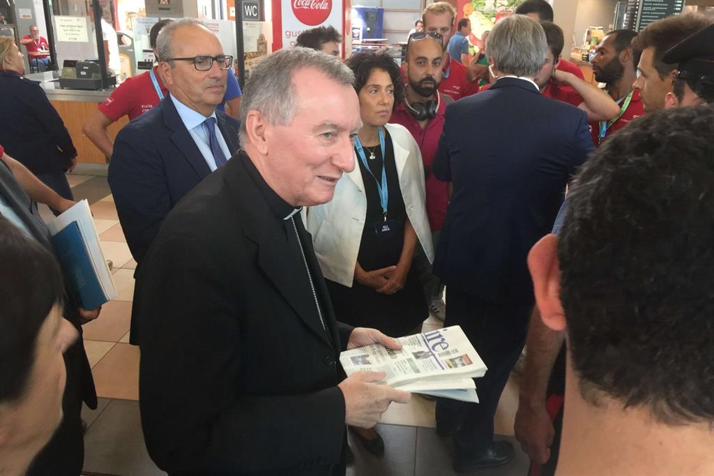 Il cardinale Parolin al Meeting di Rimini (e visita lo stand di Avvenire)