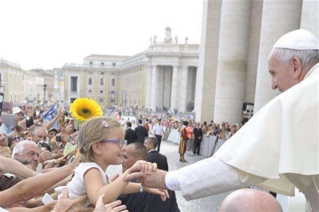 Domenica l'Obolo di San Pietro. Galantino: donare per aiutare il Papa