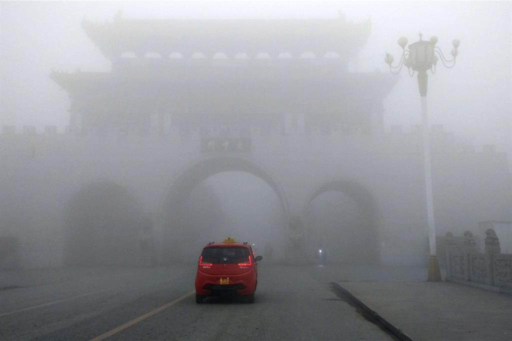 Convivere (male) con lo smog a Pechino. Inquinamento fuori controllo