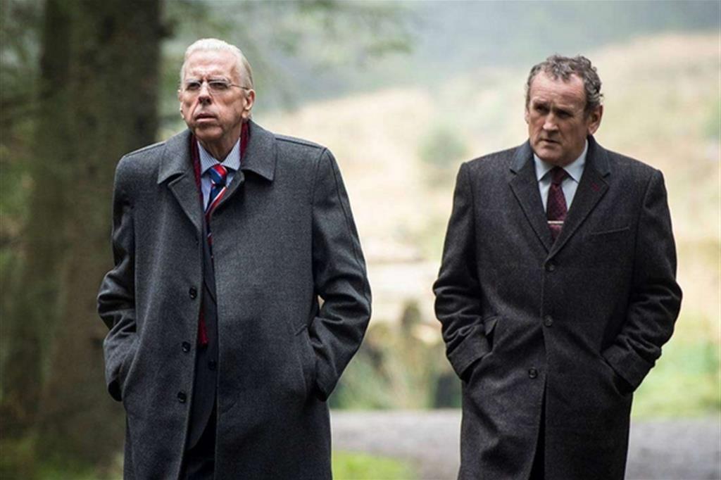 Timothy Spall e Colm Meaney nei panni di Paisley e McGuiness in "Il viaggio"