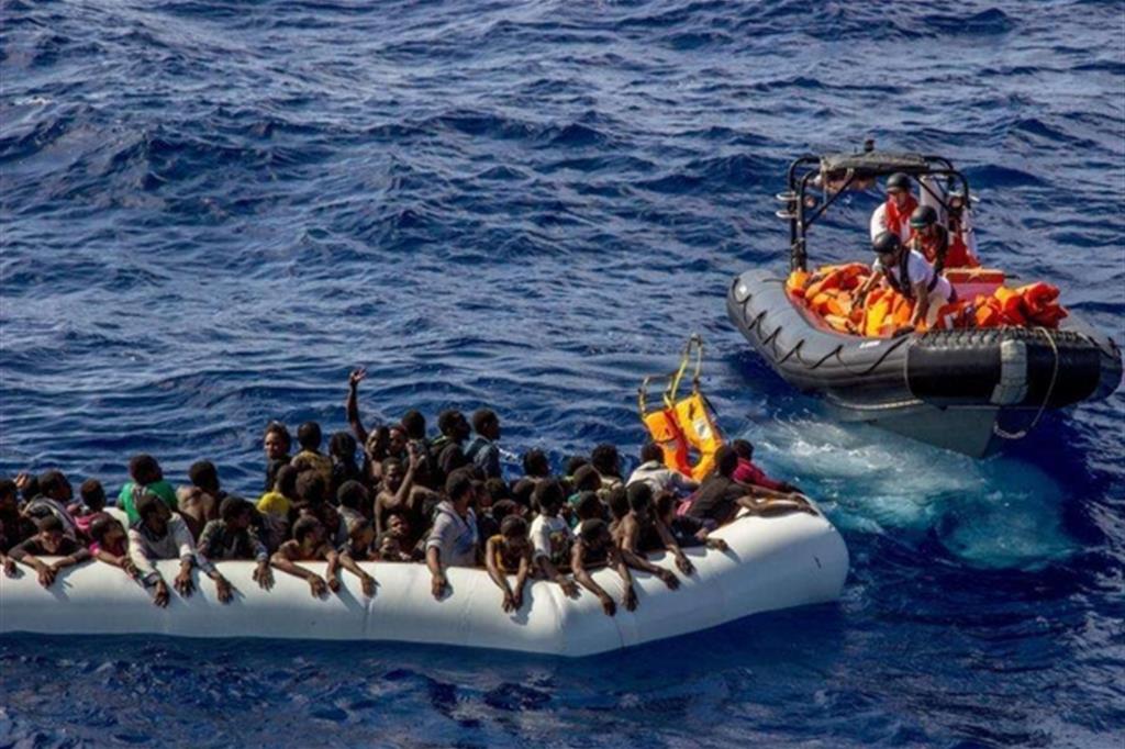 Almeno 100 migranti morti durante i soccorsi di Pasqua