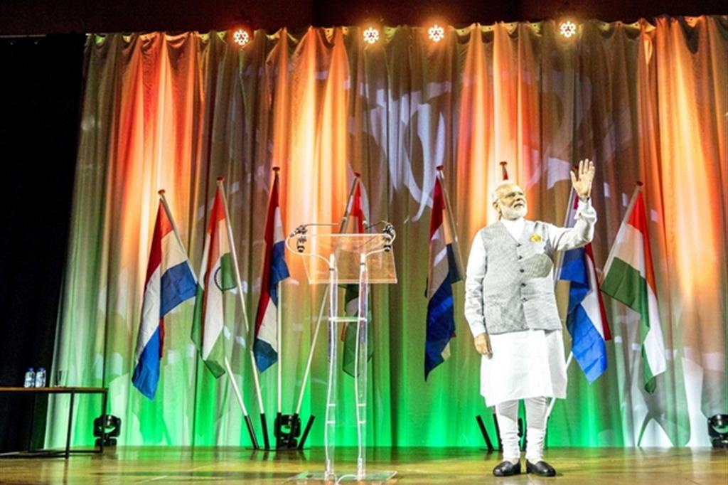 Il premier indiano Narendra Modi, leader dei nazionalisti del Partito popolare indiano (Ansa)