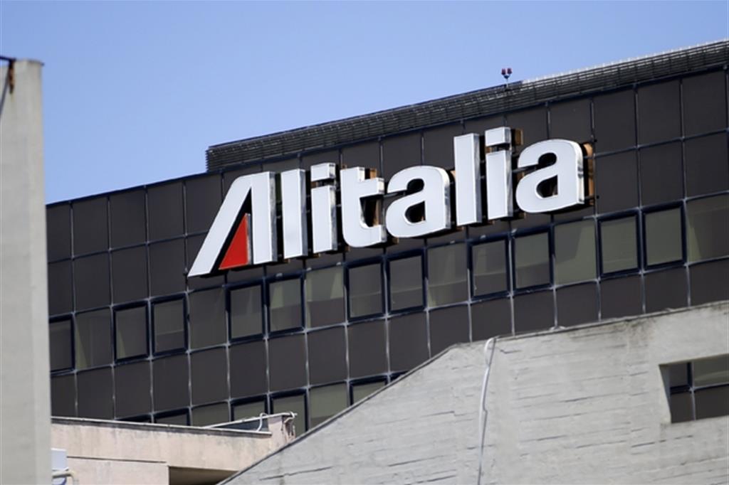 «Per Alitalia non c'è una soluzione facile»