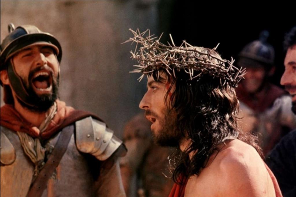 Robert Powel nei panni di Gesù nello sceneggiato televisivo di Franco Zeffirelli, 1977.