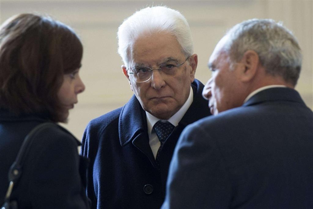 Mattarella con i presidenti di Camera e Senato Laura Boldrini e Pietro Grasso