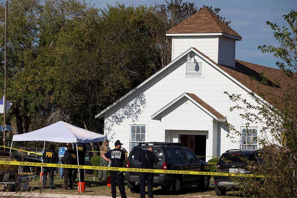 L'ombra di una lite familiare dietro la strage in una chiesa del Texas