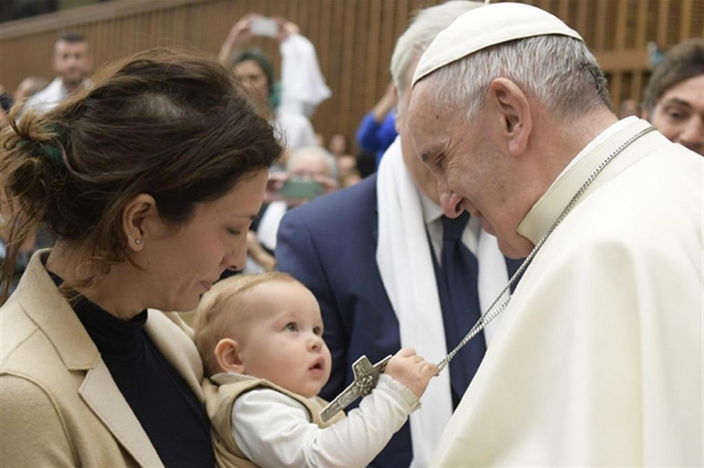 Papa Francesco: l'Italia ha tanto bisogno di fecondità