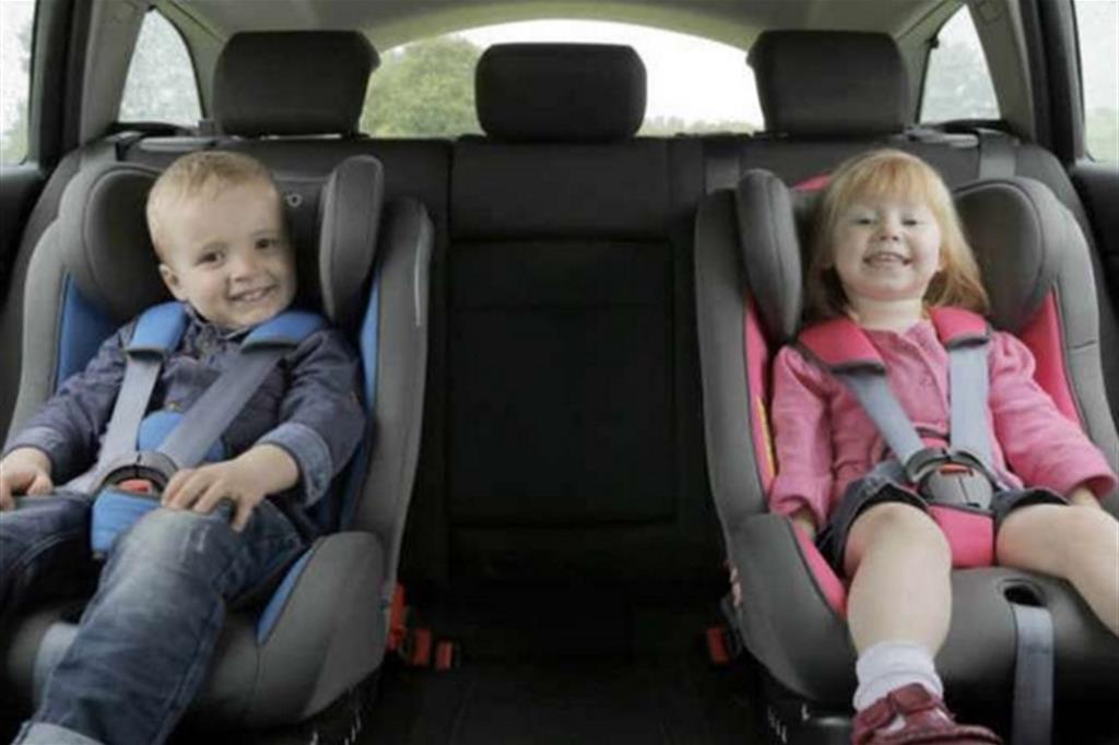 Bambini in auto, sbagliare è una questione di vita o di morte
