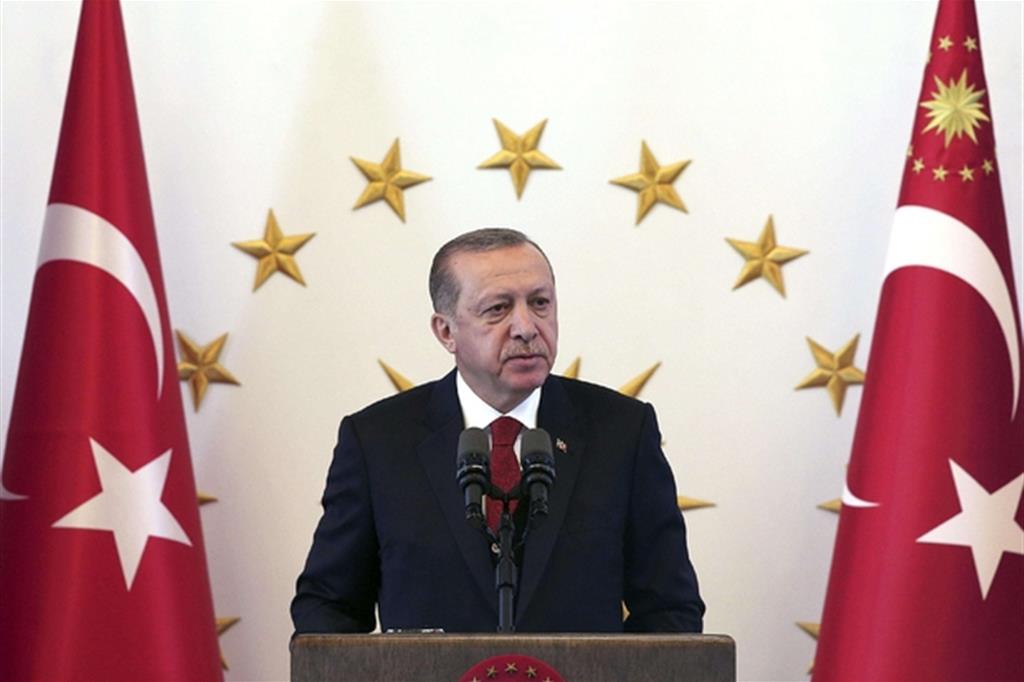 Il presidente turco Recep Tayyip Erdogan continua la sua campagna di islamizzazione (Ansa)