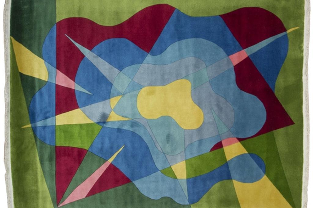 Giacomo Balla, Specchio d’acqua, 1969, tappeto eseguito dall’Atelier d’Arte Tessile Elio Palmisano (Courtesy Galleria Moshe Tabibnia, Milano)