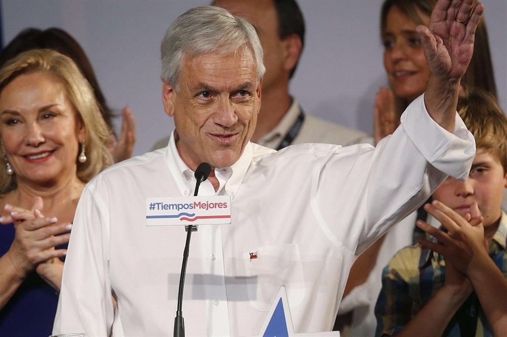Sebastian Pinera ha vinto il primo turno delle elezioni presidenziali in Cile con il 36% (Ansa)