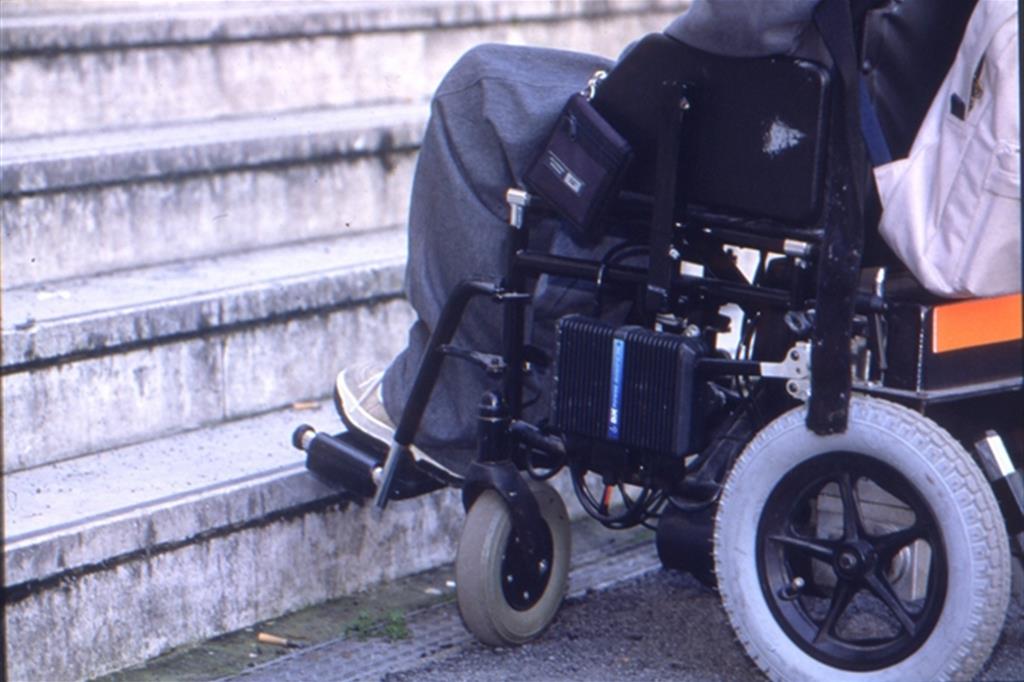 Slitta di un anno l'obbligo di assumere disabili