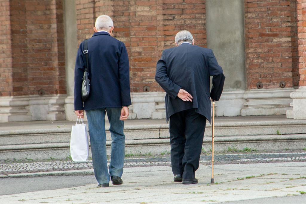 Istat: si vive più a lungo. Così saliranno anche le pensioni: 67 anni nel 2019