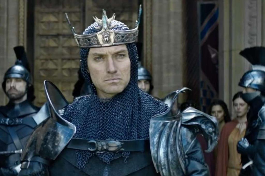 Jude Law in "King Arthur - Il potere della spada", un film diretto da Guy Ritchie