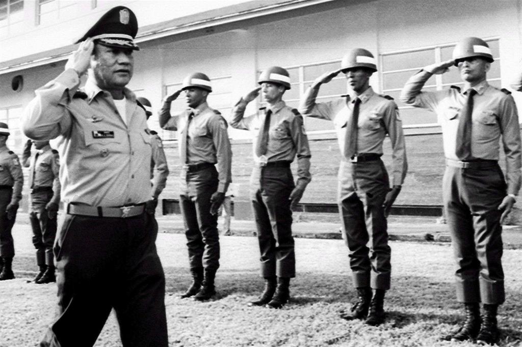 Il generale Noriega in una immagine del 1985 (Epa)