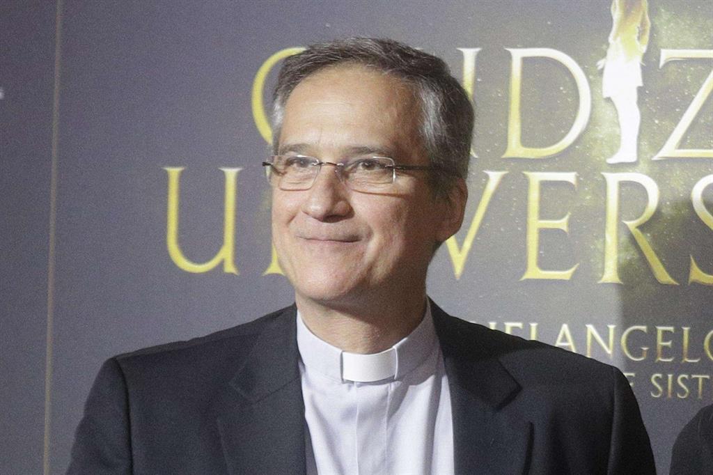 Monsignor Dario Edoardo Viganò (Ansa)