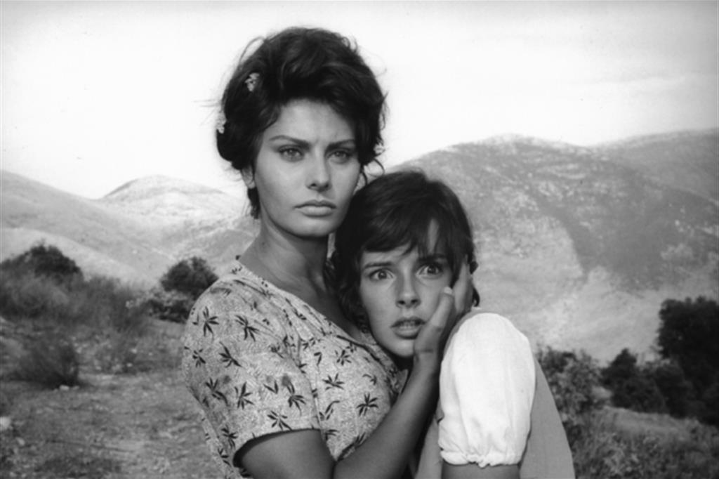 Sophia Loren in una scena del film La ciociara, 1960, di Vittorio Sica