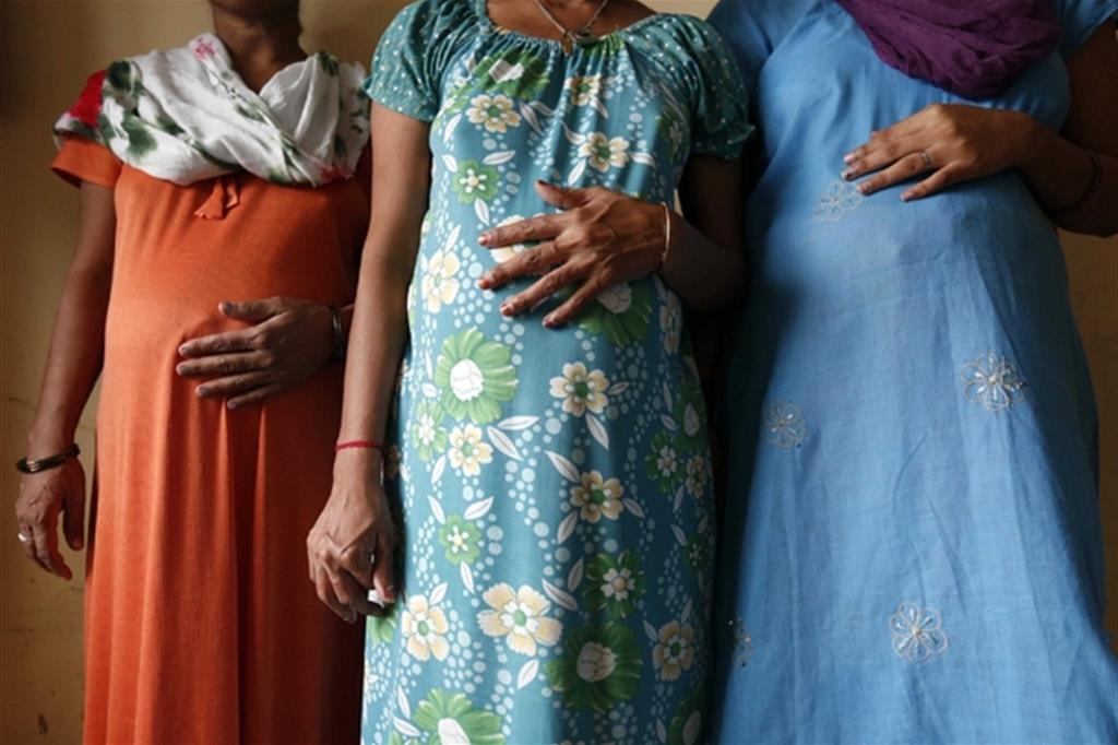 La polizia scopre 33 madri surrogate per «clienti» cinesi
