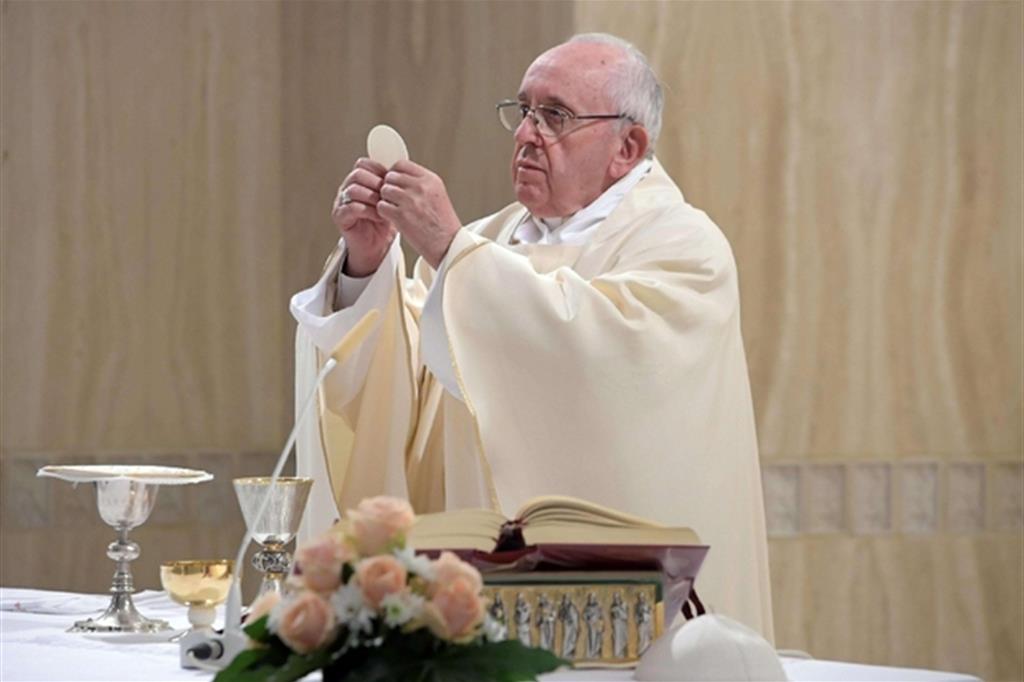 Papa Francesco: la misericordia è lo stile del cristiano