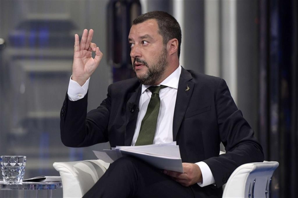 Salvini: in pensione a 62 anni. «20 miliardi dalla pace fiscale»
